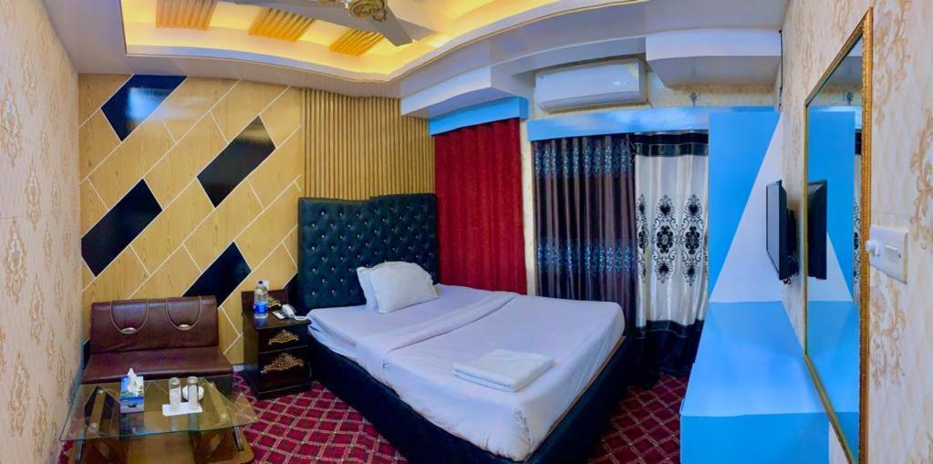 Hotel Blue Bird Дака Стая снимка