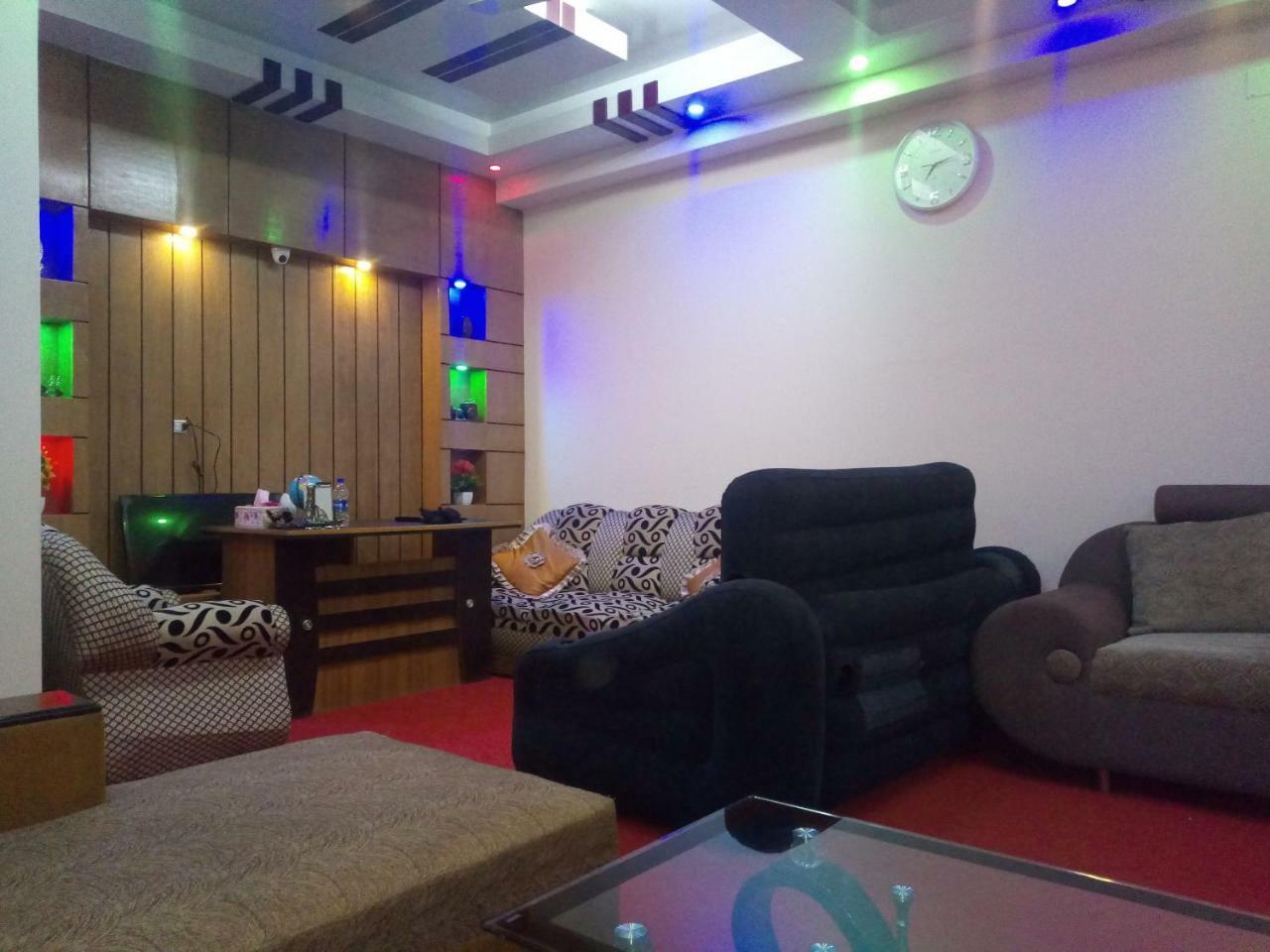 Hotel Blue Bird Дака Екстериор снимка