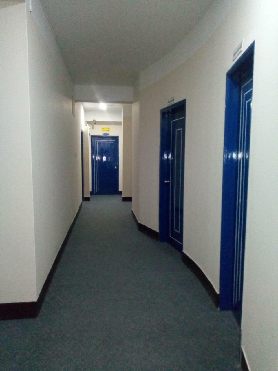 Hotel Blue Bird Дака Екстериор снимка